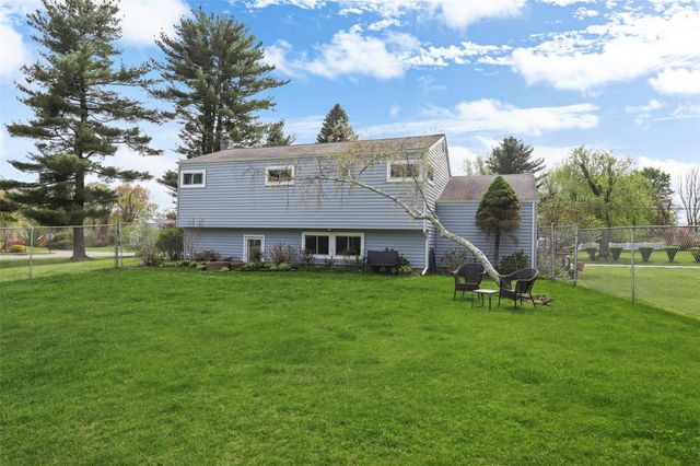 2788 Hedge Street, Yorktown Heights, NY 10598