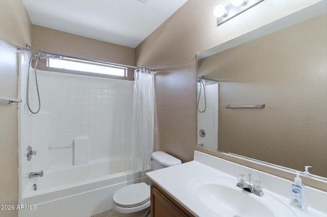 6205 W Encinas Lane, Phoenix, AZ 85043