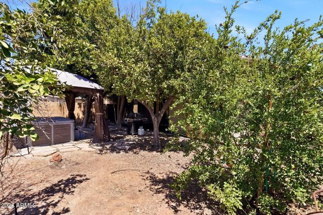 6205 W Encinas Lane, Phoenix, AZ 85043