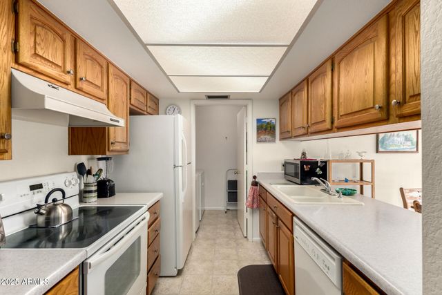 1342 W EMERALD Avenue 380, Mesa, AZ 85202