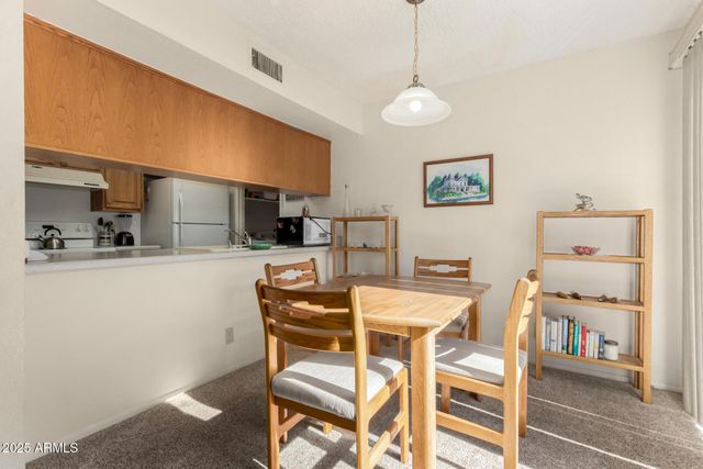 1342 W EMERALD Avenue 380, Mesa, AZ 85202