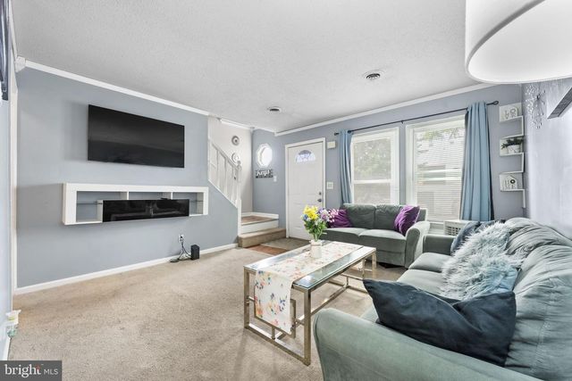 325 E 13TH ST, Wilmington, DE 19801