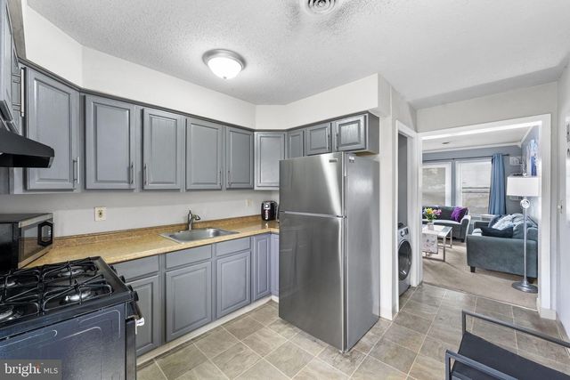 325 E 13TH ST, Wilmington, DE 19801