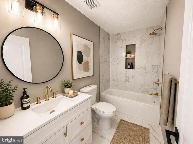 9016 LAKE LARGO DR, Upper Marlboro, MD 20774
