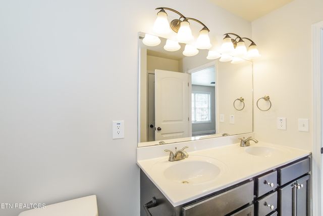 7213 Deer Springs Way, Powell, TN 37849