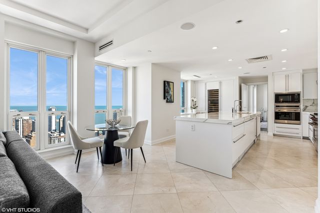 11 E Walton Street 4202, Chicago, IL 60611