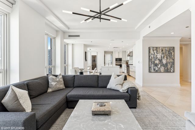 11 E Walton Street 4202, Chicago, IL 60611