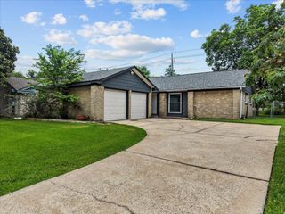 3206 Wavecrest Street, League City, TX 77573