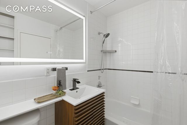 127 W 123rd Street TH, New York City, NY 10027