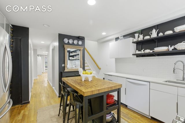 127 W 123rd Street TH, New York City, NY 10027