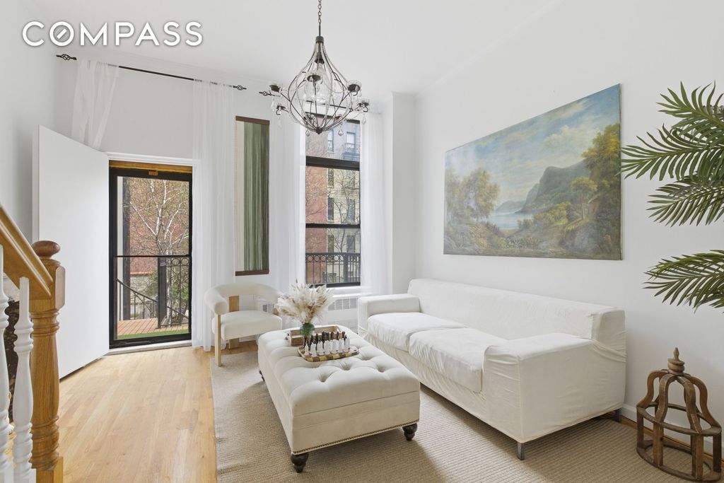127 W 123rd Street TH, New York City, NY 10027