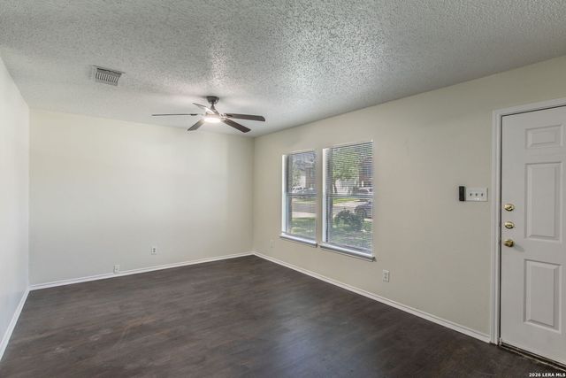 6903 Saharastone Dr, Converse, TX 78109