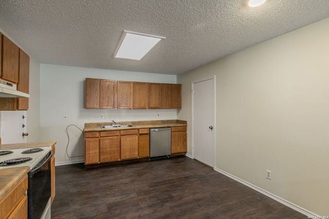6903 Saharastone Dr, Converse, TX 78109