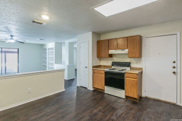 6903 Saharastone Dr, Converse, TX 78109