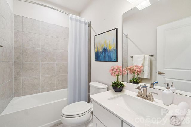 547 Nantahala Drive, Charlotte, NC 28211