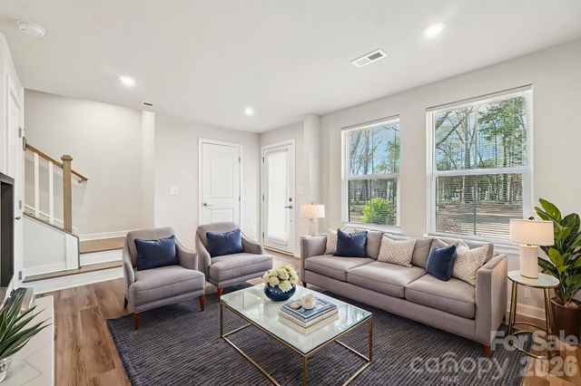 547 Nantahala Drive, Charlotte, NC 28211