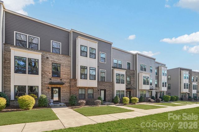 547 Nantahala Drive, Charlotte, NC 28211