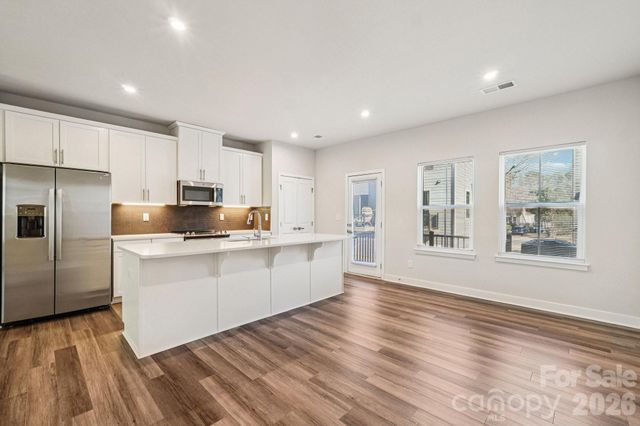 547 Nantahala Drive, Charlotte, NC 28211