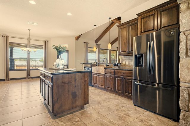 116 Sarahs LN, Liberty Hill, TX 78642