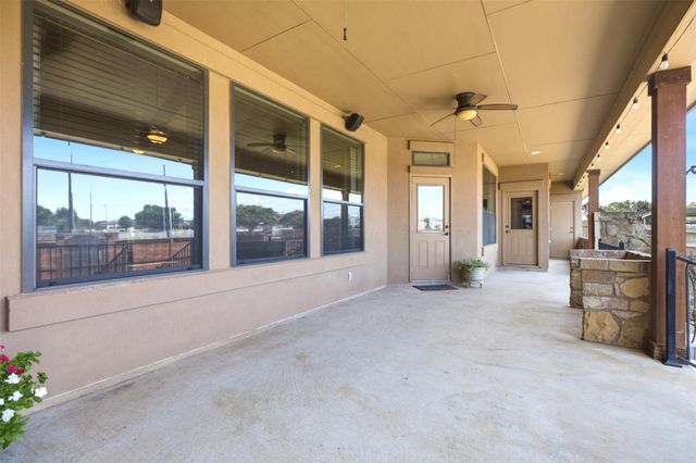 116 Sarahs LN, Liberty Hill, TX 78642