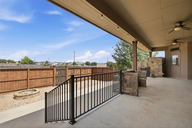 116 Sarahs LN, Liberty Hill, TX 78642