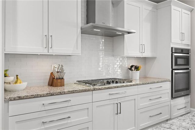 4292 Kingston Gate Cove, Atlanta, GA 30341