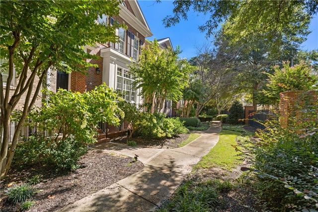 4292 Kingston Gate Cove, Atlanta, GA 30341