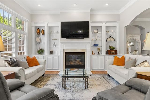 4292 Kingston Gate Cove, Atlanta, GA 30341