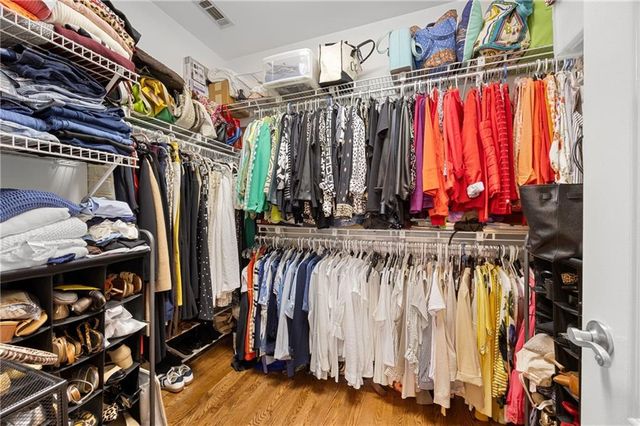 4292 Kingston Gate Cove, Atlanta, GA 30341