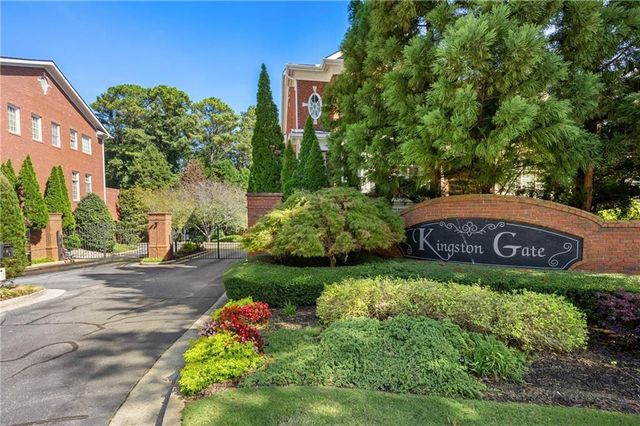 4292 Kingston Gate Cove, Atlanta, GA 30341