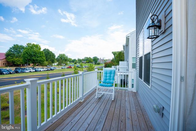 8790 KENSINGTON CHURCH ST, Manassas, VA 20112