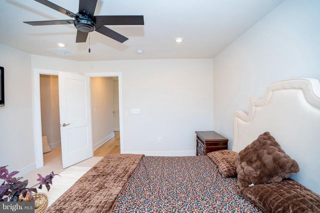 8790 KENSINGTON CHURCH ST, Manassas, VA 20112