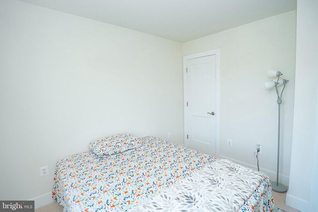 8790 KENSINGTON CHURCH ST, Manassas, VA 20112