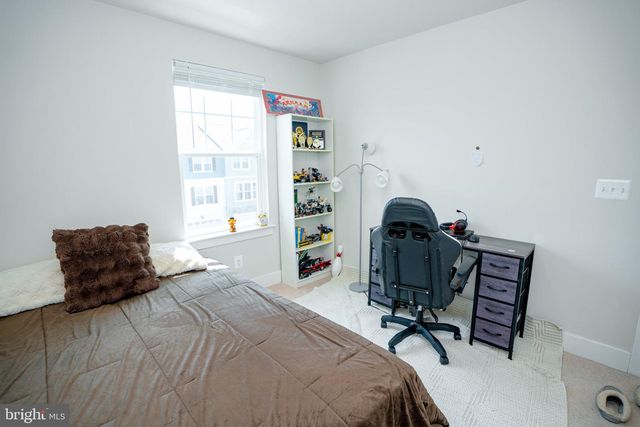 8790 KENSINGTON CHURCH ST, Manassas, VA 20112
