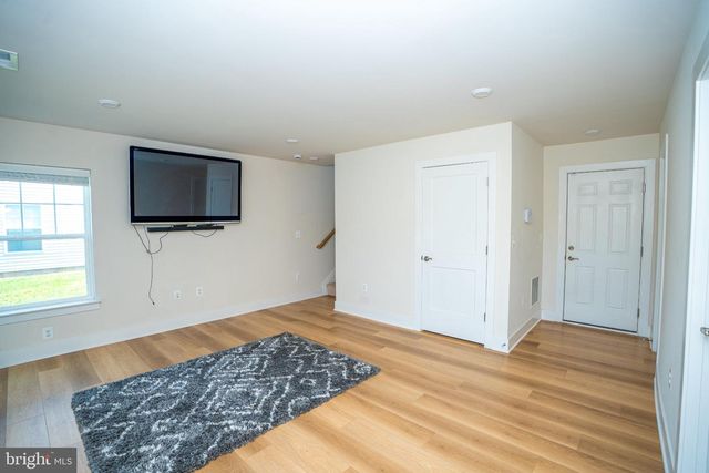 8790 KENSINGTON CHURCH ST, Manassas, VA 20112