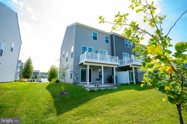 8790 KENSINGTON CHURCH ST, Manassas, VA 20112