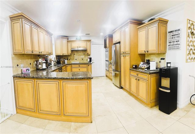 14691 SW 20th St, Davie, FL 33325