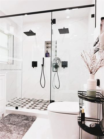 14691 SW 20th St, Davie, FL 33325