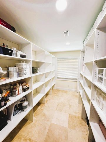 14691 SW 20th St, Davie, FL 33325