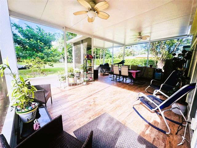 14691 SW 20th St, Davie, FL 33325