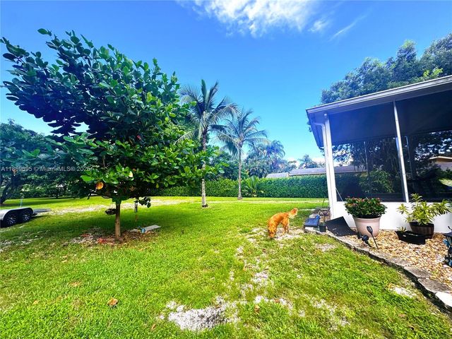 14691 SW 20th St, Davie, FL 33325