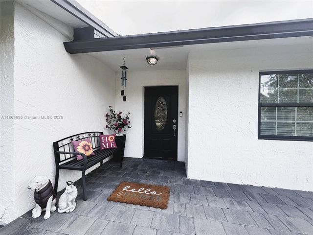 14691 SW 20th St, Davie, FL 33325