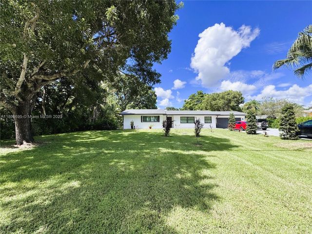14691 SW 20th St, Davie, FL 33325
