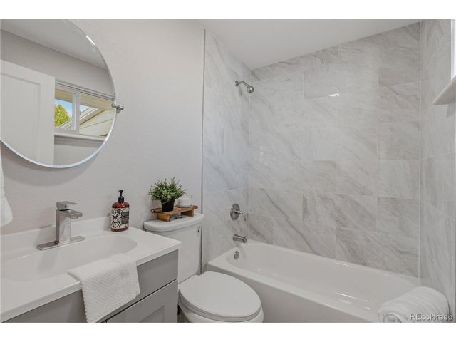 6910 Jasmine St, Commerce City, CO 80022
