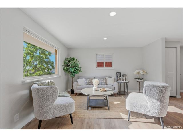 6910 Jasmine St, Commerce City, CO 80022