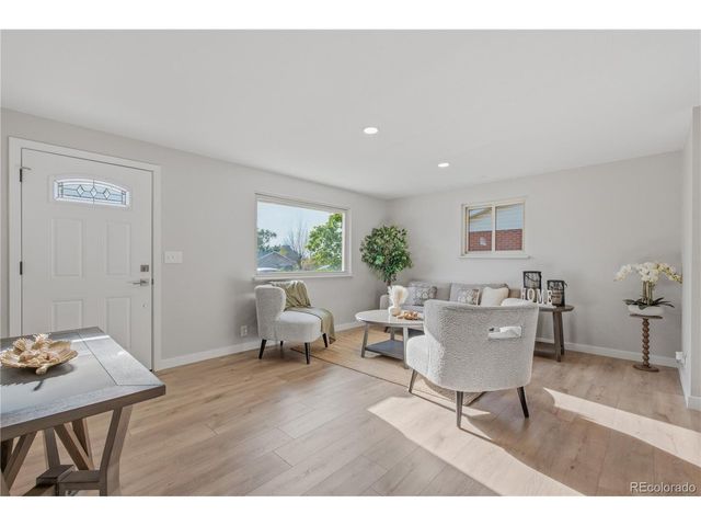 6910 Jasmine St, Commerce City, CO 80022