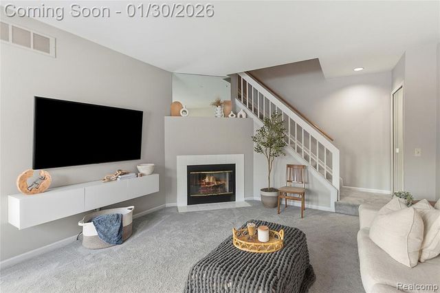 7056 Green Farm Road, West Bloomfield, MI 48322