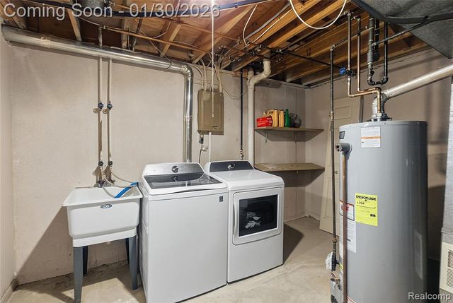 7056 Green Farm Road, West Bloomfield, MI 48322