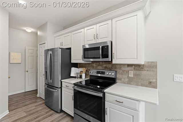 7056 Green Farm Road, West Bloomfield, MI 48322