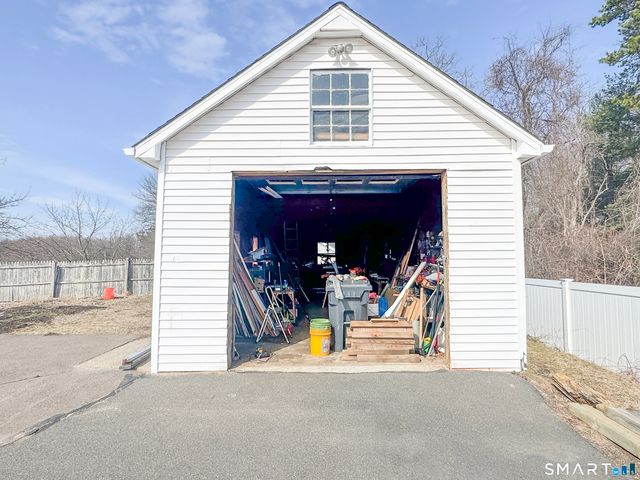 15 Pine Hill Road, Enfield, CT 06082